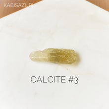 Load image into Gallery viewer, Calcite Crystal Needleminder